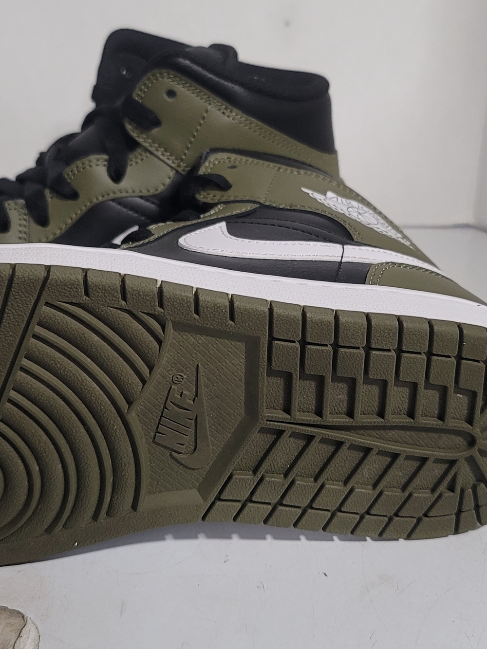 Nike Air Jordan Olive Green and Black High-Top Sneakers Size 8.5
